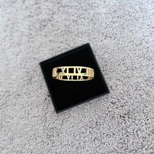 Gold Roman Numeral Bangle